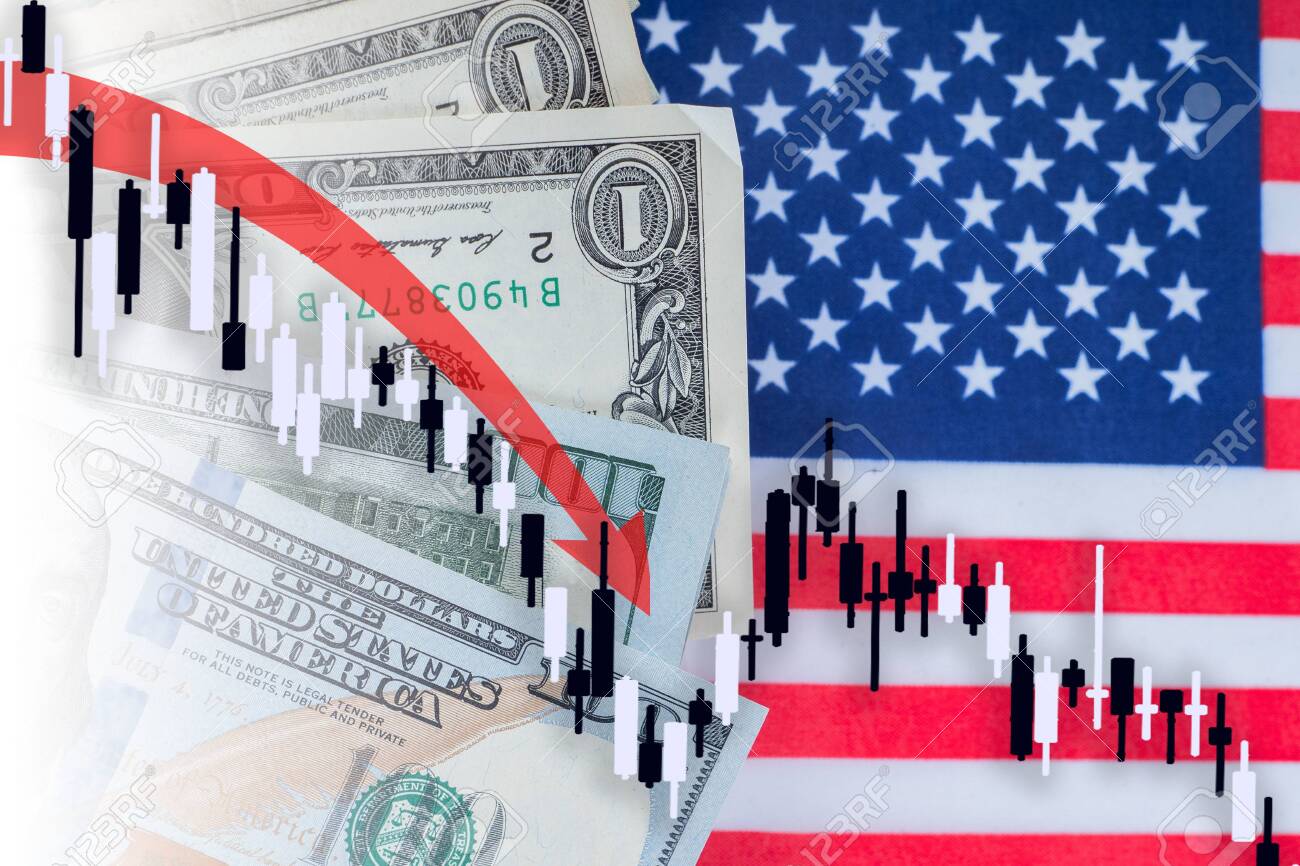 미국의 경제 위기. 미국 경제의 쇠퇴. 미국의 산업 생산 감소. 미국의 경제지표가 떨어지고 있다. 로열티 무료 사진, 그림, 이미지  그리고 스톡포토그래피. Image 155639506