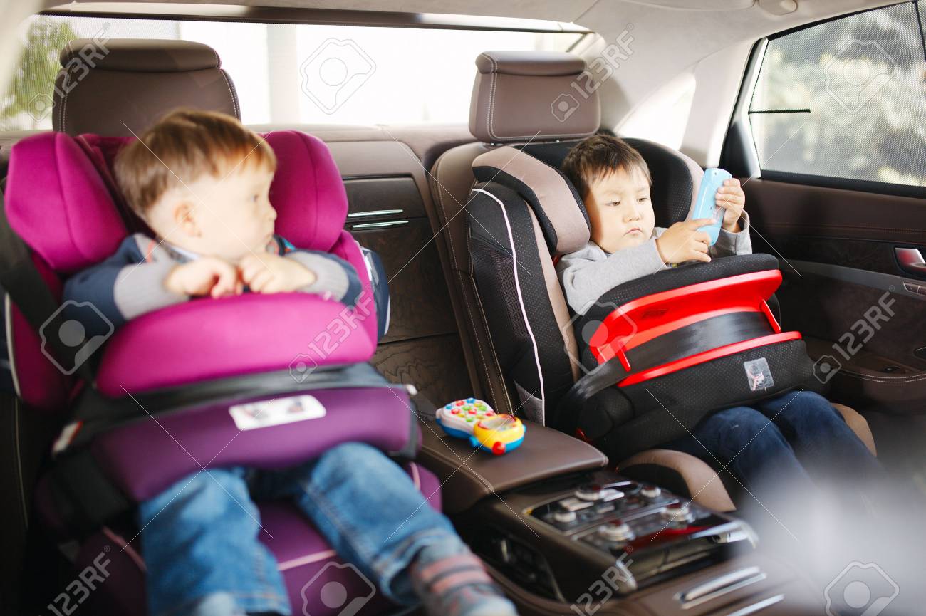 chicco zip around boot