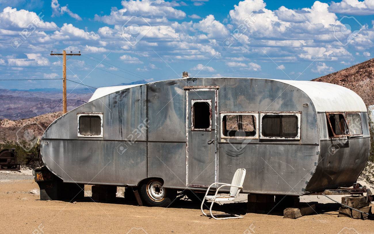 Aluminum Travel Trailers >> An Old Aluminum Travel Trailer In The Nevada Desert Aluminum Travel Trailers >> An Old Aluminum Travel Trailer In The Nevada Desert