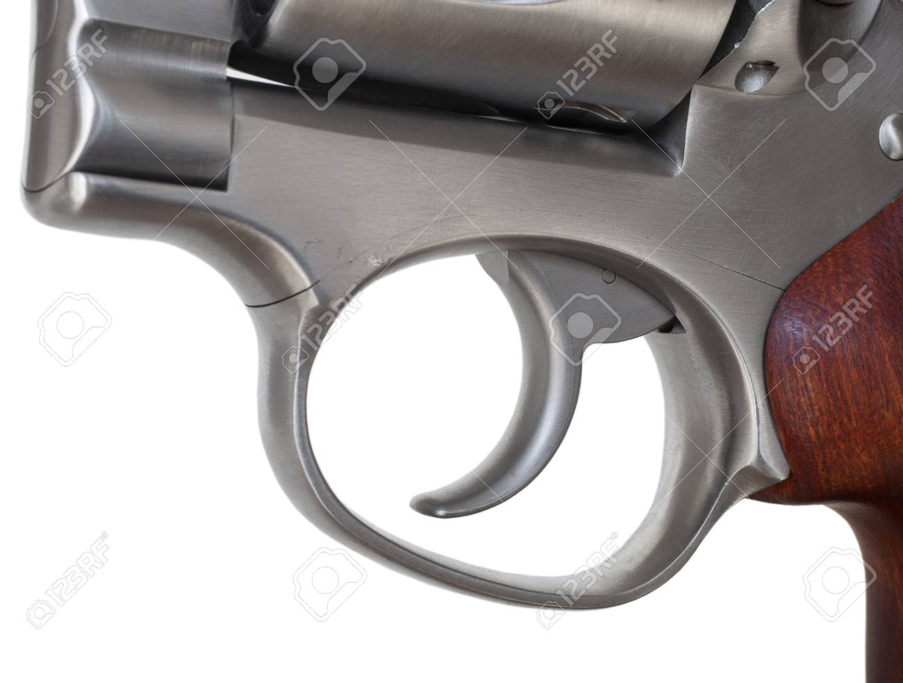 白で隔離ダブル アクション リボルバーでトリガーします の写真素材 画像素材 Image
