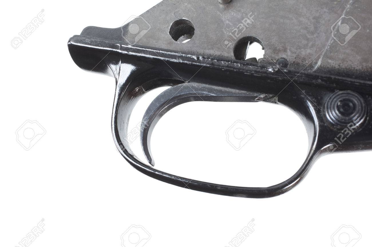 UN FUCILE SEMIAUTOMATICO SCARICA