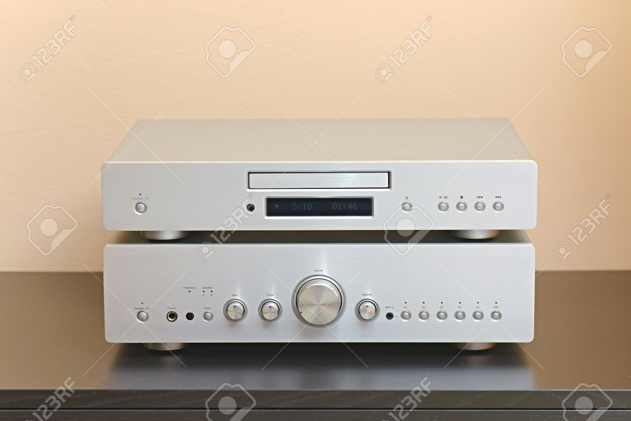 Cd hifi system Clearance
