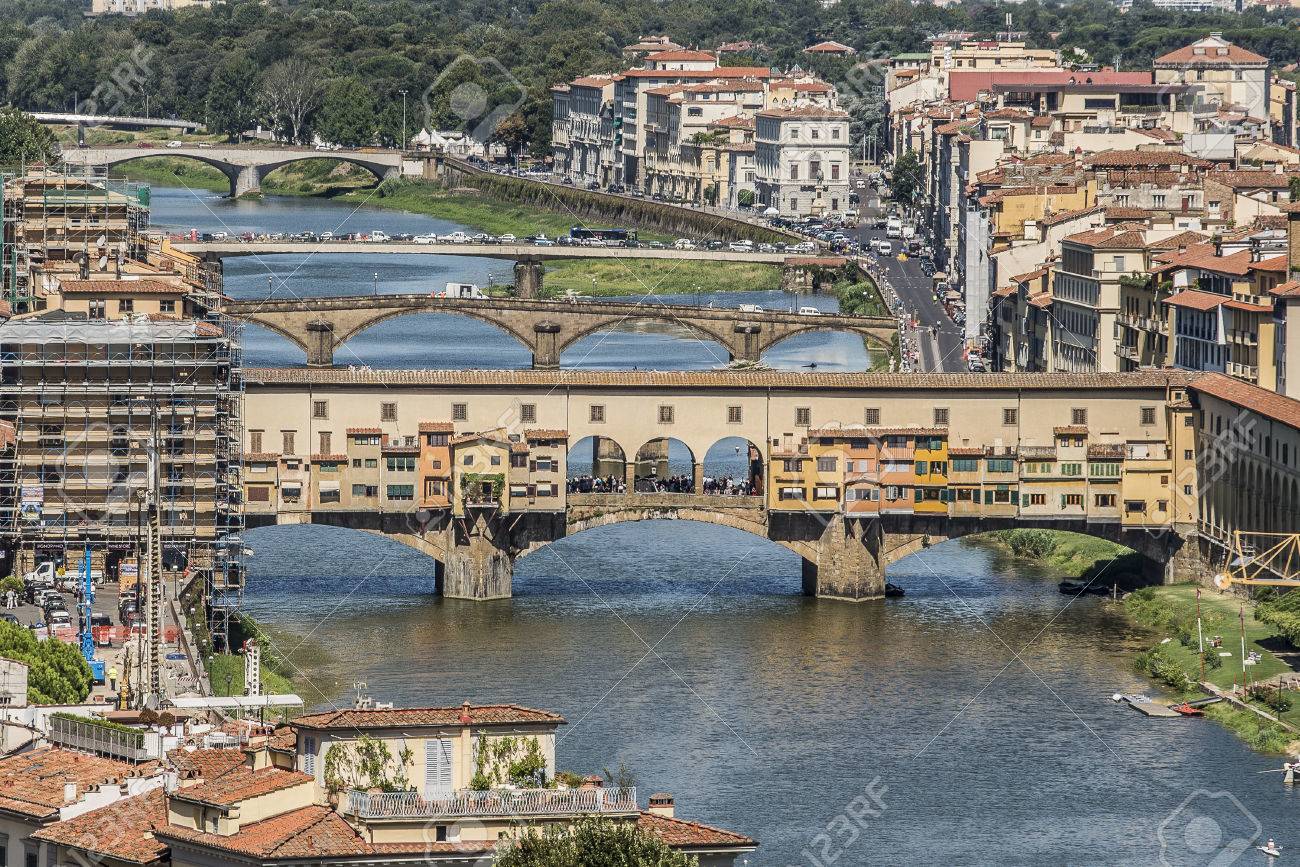 フィレンツェ イタリア 16 年 8 月 12 日 イタリア フィレンツェのアルノ川を見渡すヴェッキオ橋とフィレンツェの街の町並み の写真素材 画像素材 Image フィレンツェ イタリア 16 年 8 月 12 日 イタリア フィレンツェのアルノ川を見渡すヴェッキオ橋とフィレンツェの街の町並み の写真素材 画像素材 Image