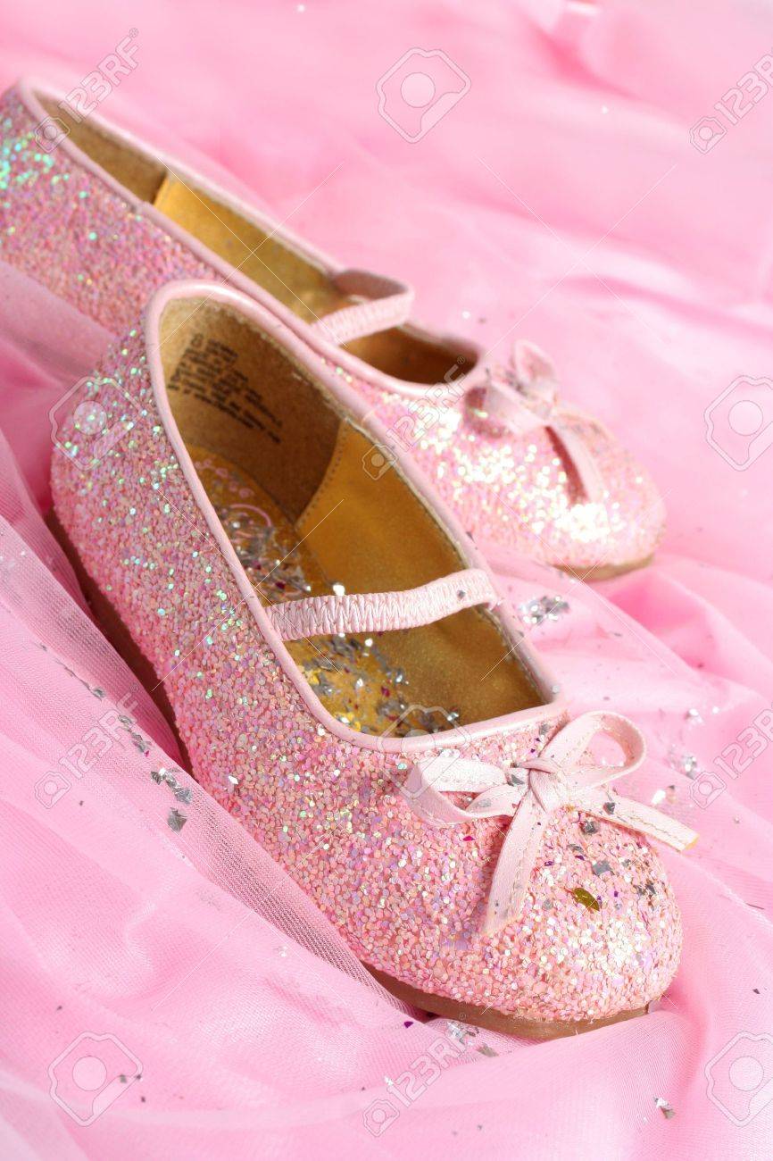 girls pink sparkly shoes