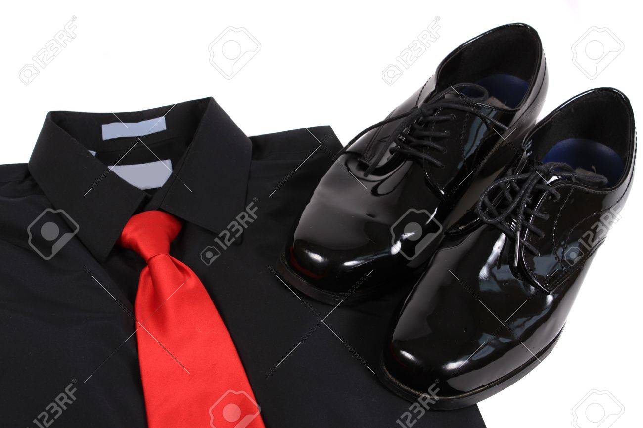 mens shiny black dress shoes