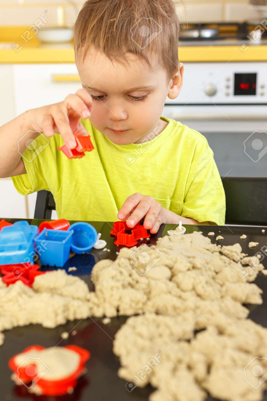 age for kinetic sand