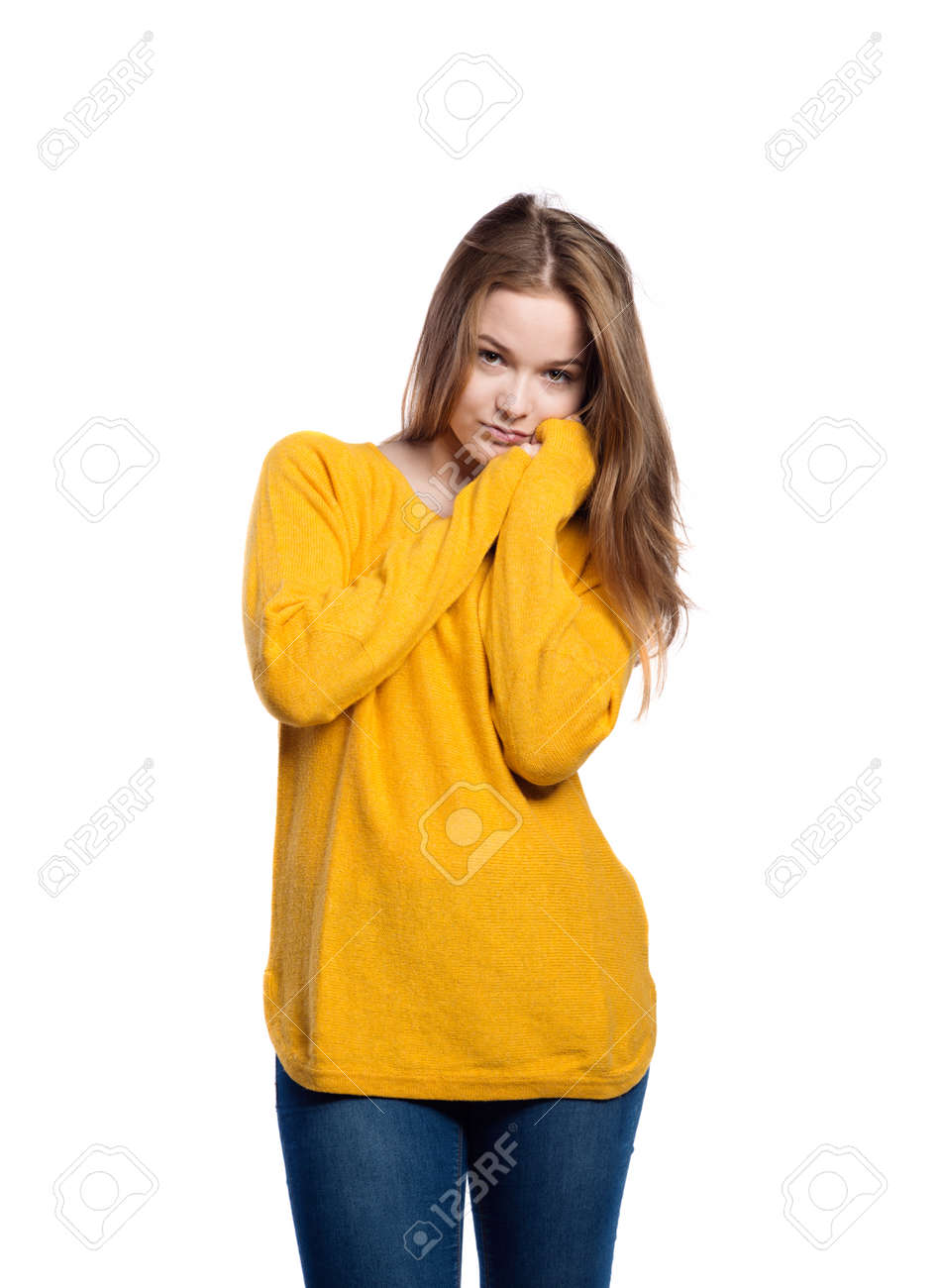 yellow sweaters for teenage girl
