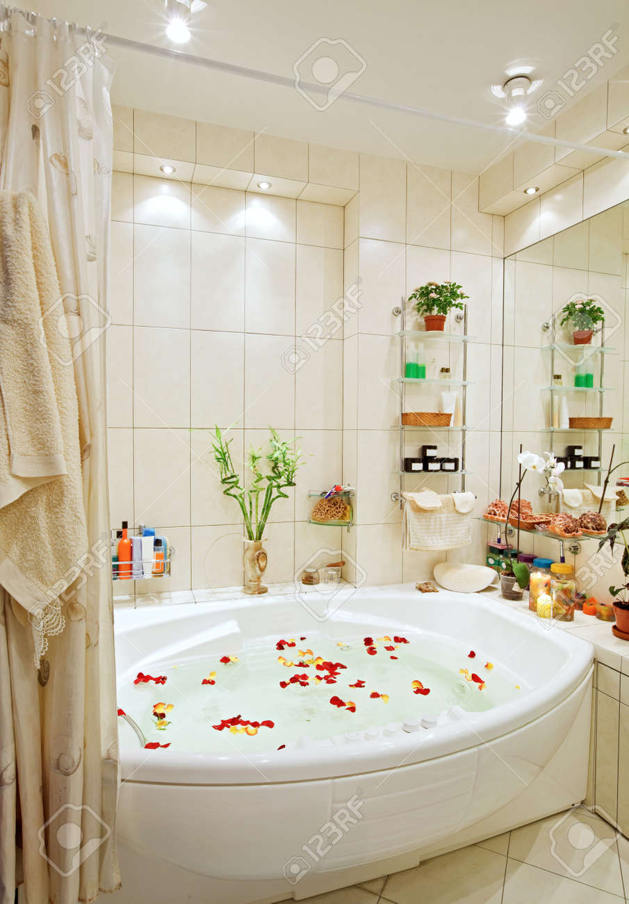 Trend Salle De Bain Moderne Avec Jacuzzi Trend Salle De Bain Moderne Avec Jacuzzi