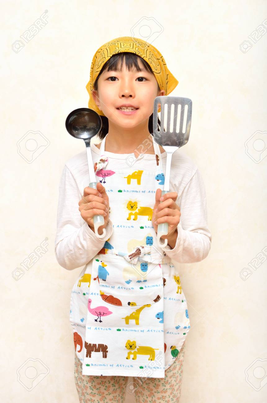 女の子の料理 の写真素材 画像素材 Image
