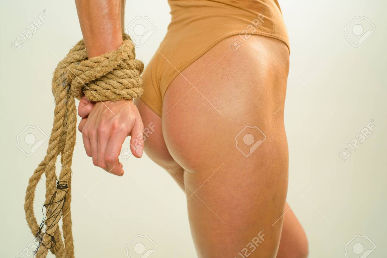 緊縛 パンツ 