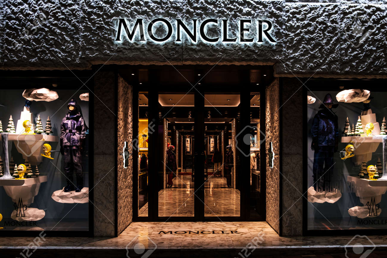 moncler shop