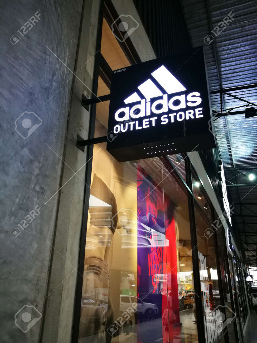 factory store adidas