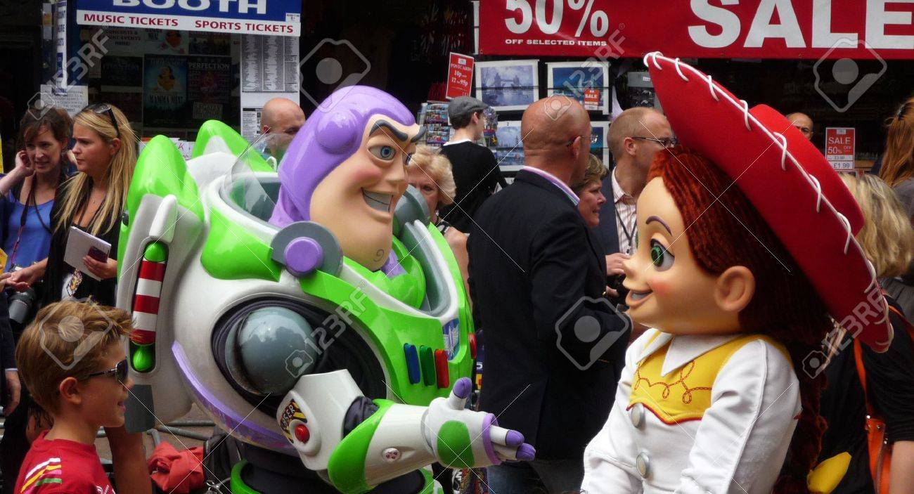 jessie buzz lightyear