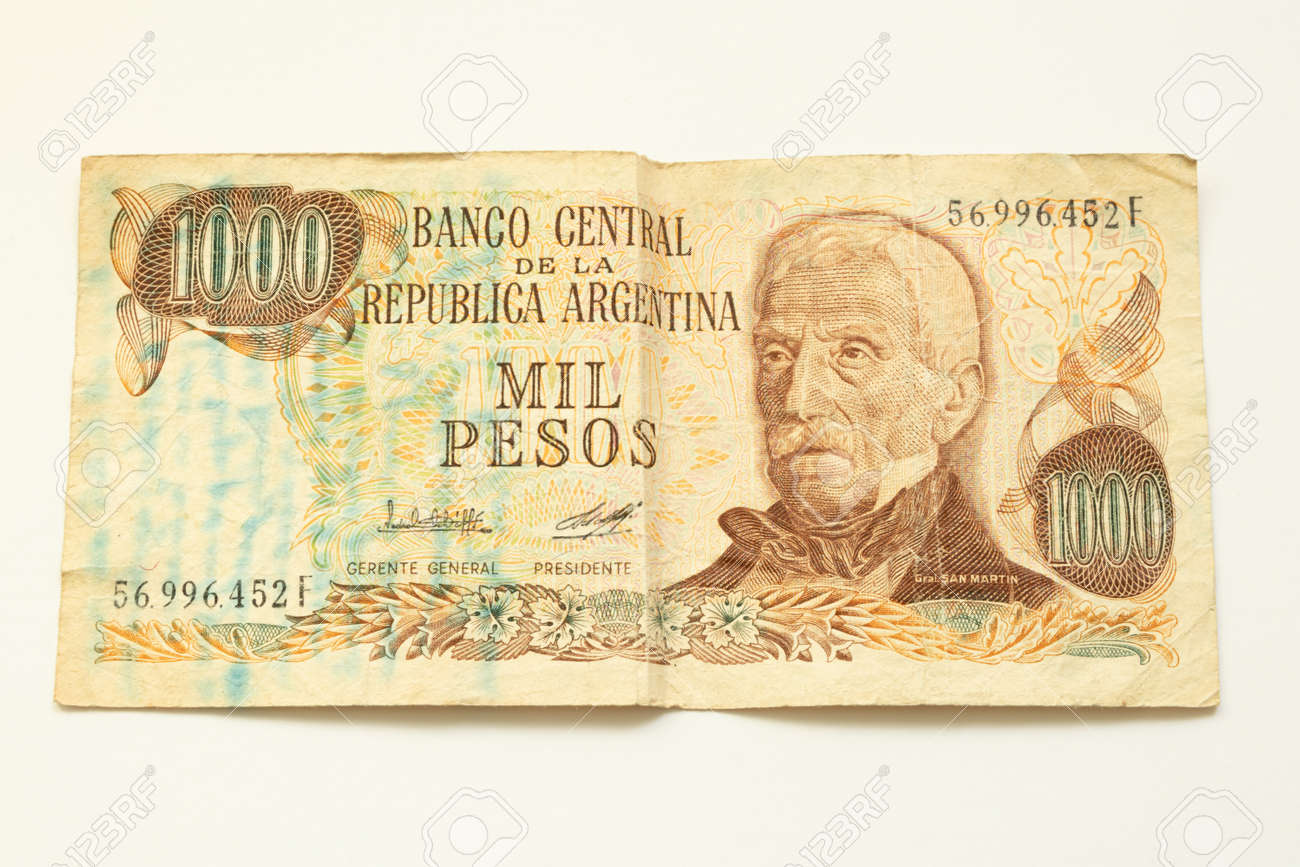 Old Bill Of 1000 Pesos From Argentina Valid Until 1989 In Brown Color And  With The Figure Of The Elderly SanMartin. Stock Photo, Picture and Royalty  Free Image. Image 157883231.