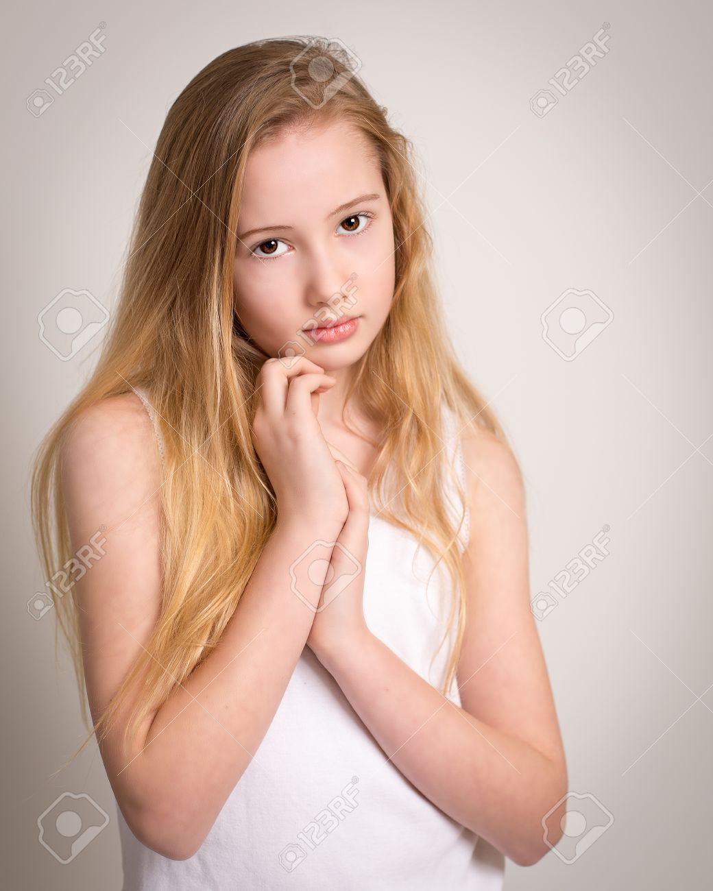 fille adolescente nue