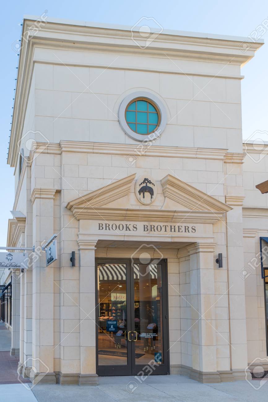 brooks clothing store
