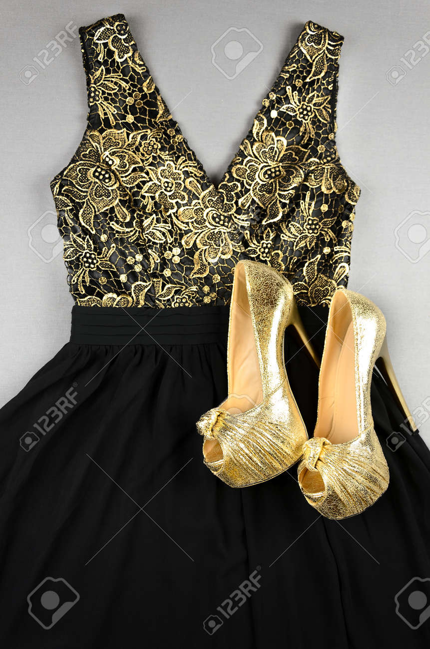 Abendkleid Schuhe Gold