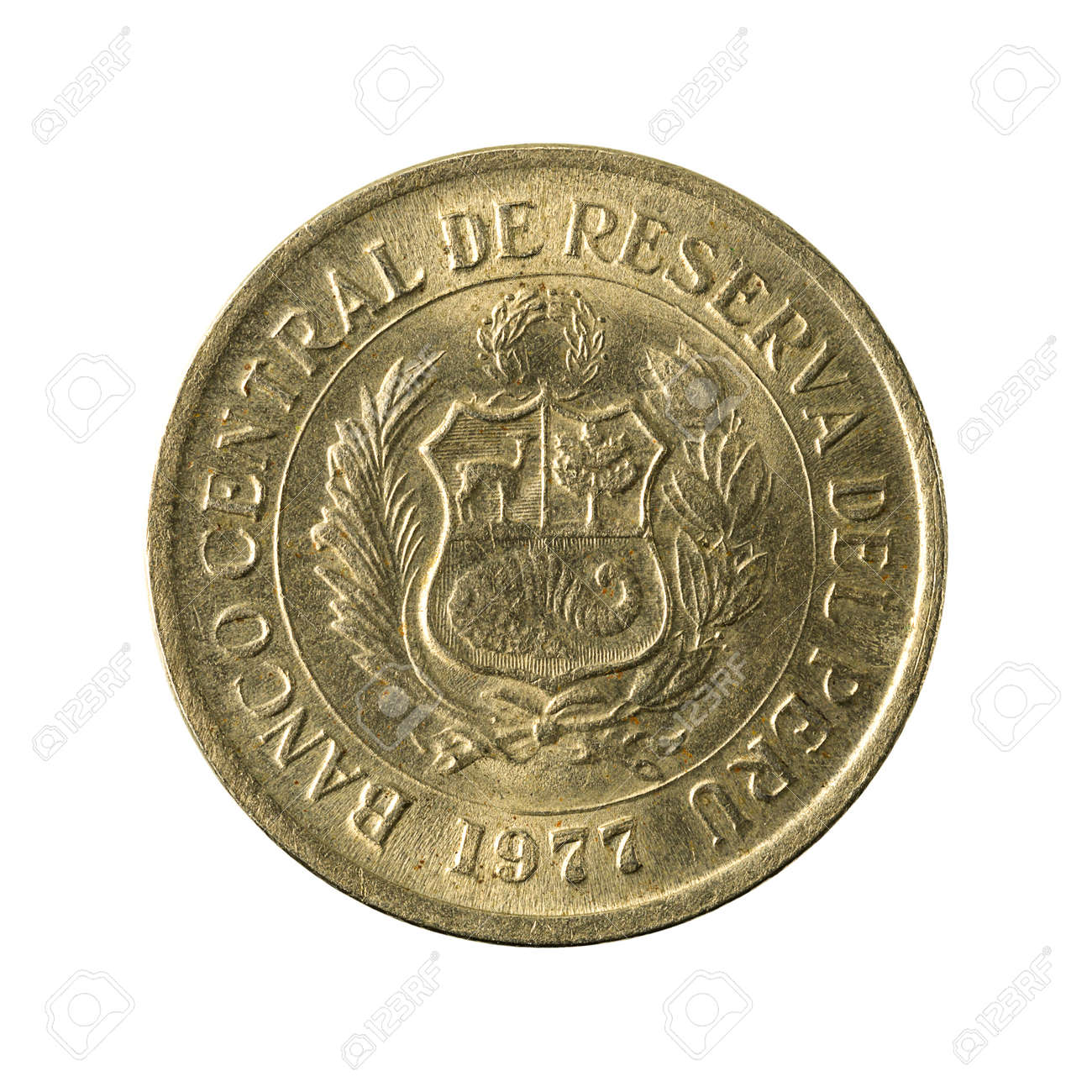 9 pièces de monnaie sol péruvien (9) inverse isolé sur fond blanc 9 pièces de monnaie sol péruvien (9) inverse isolé sur fond blanc