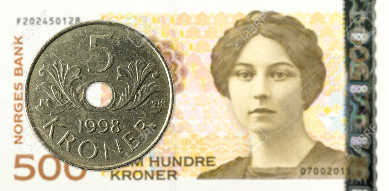 500 노르웨이 크로네 지폐에 대한 5 노르웨이 크로네 동전 로열티 무료 사진, 그림, 이미지 그리고 스톡포토그래피. Image  103235558