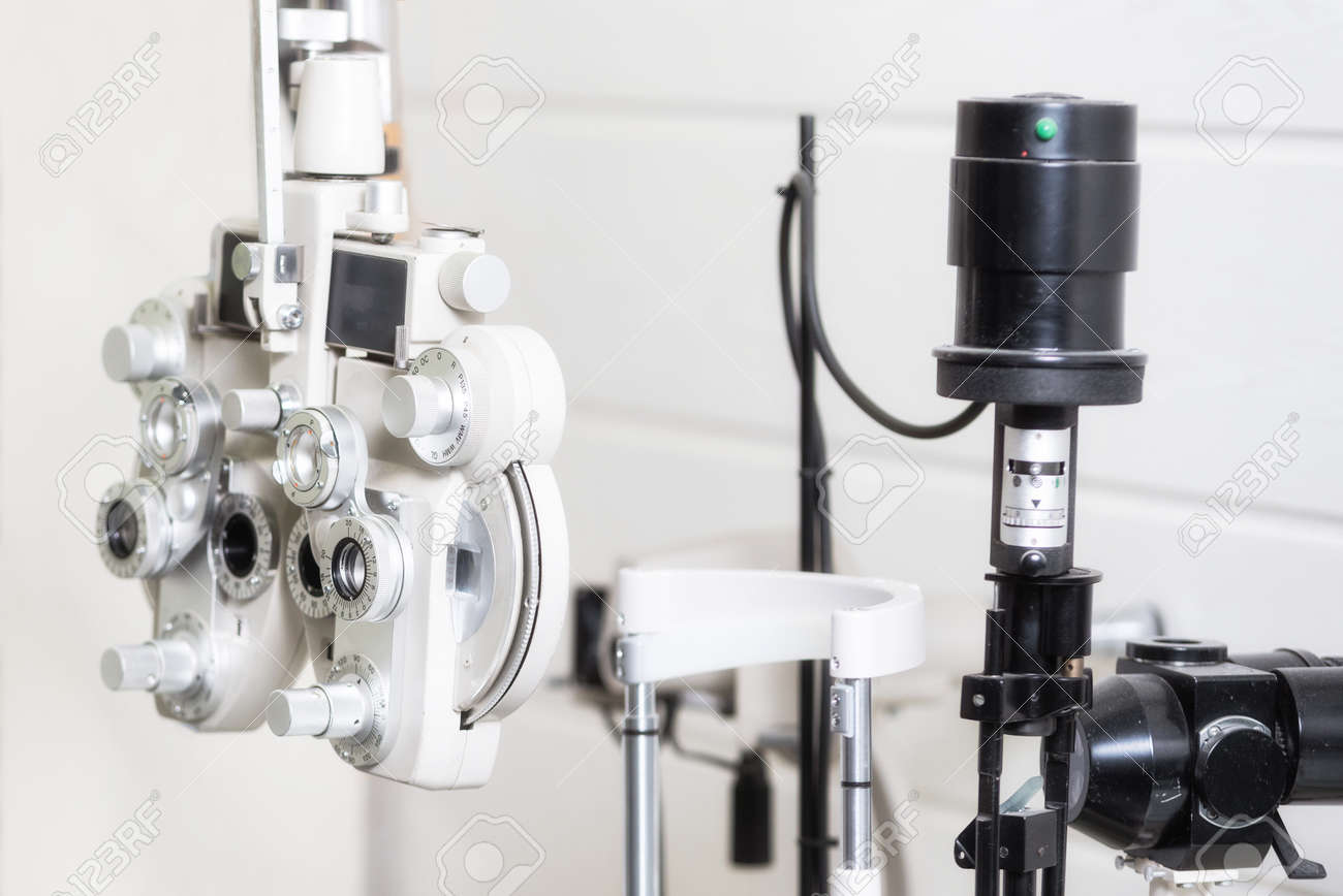 Phoropter, ophthalmic testing device machine. - 131797471 Phoropter, ophthalmic testing device machine. - 131797471