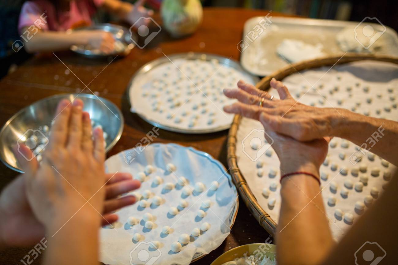Winter solstice ,Asian Chinese people preparing rice dumpling for celebrate to new season new year. - 92494056 Winter solstice ,Asian Chinese people preparing rice dumpling for celebrate to new season new year. - 92494056