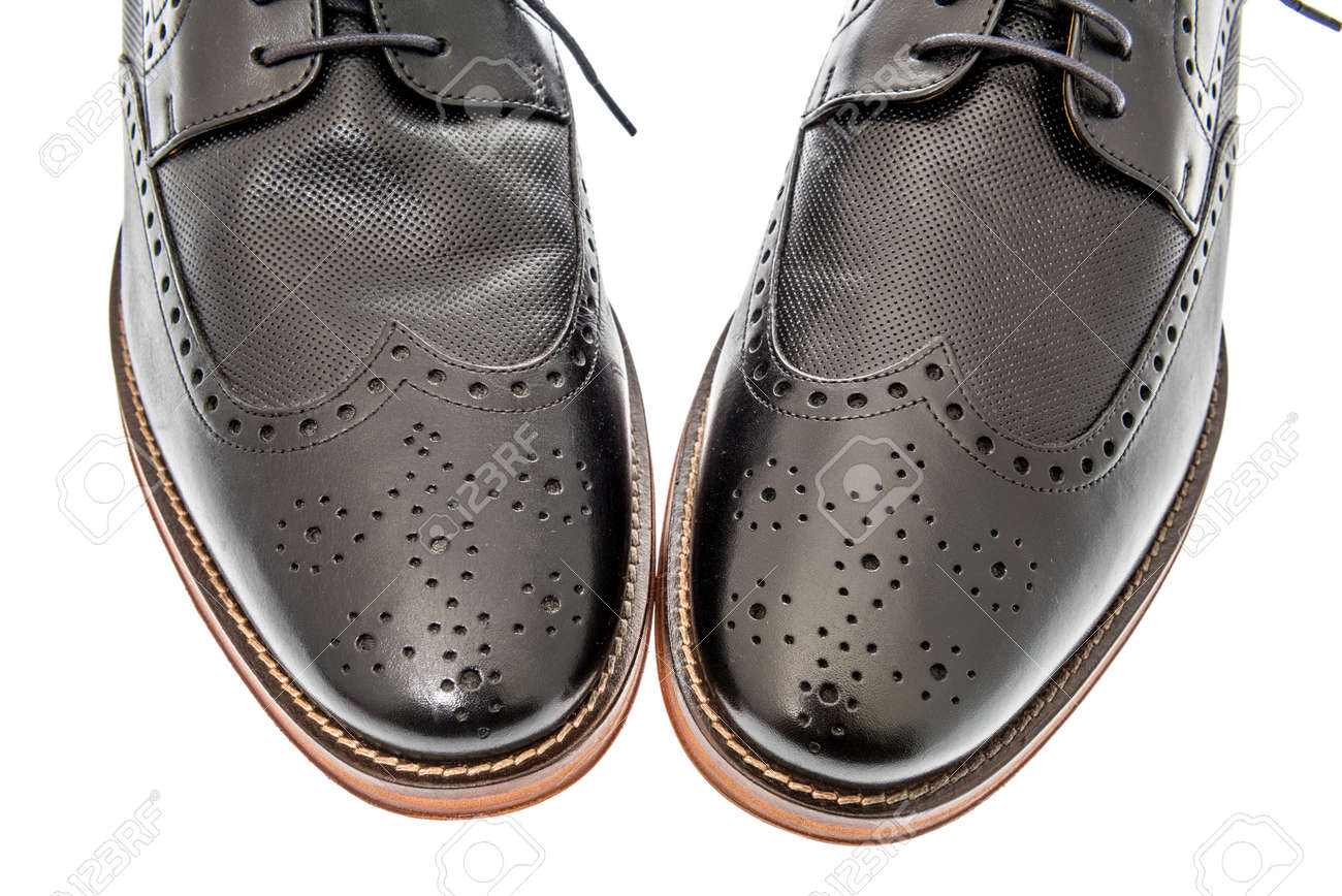 mens black wingtip dress shoes