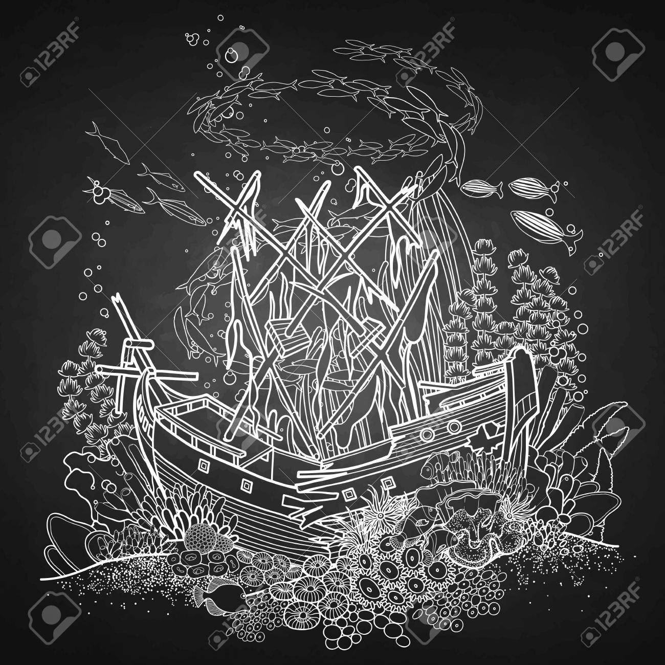 古代の沈没船 サンゴ礁線アート スタイルで描画します 海の魚と黒板に分離された植物 のイラスト素材 ベクタ Image