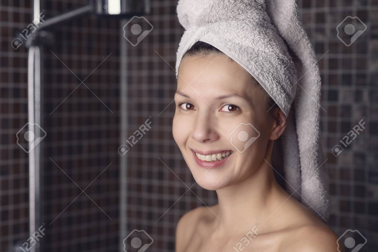 Nackt im badezimmer pic 42