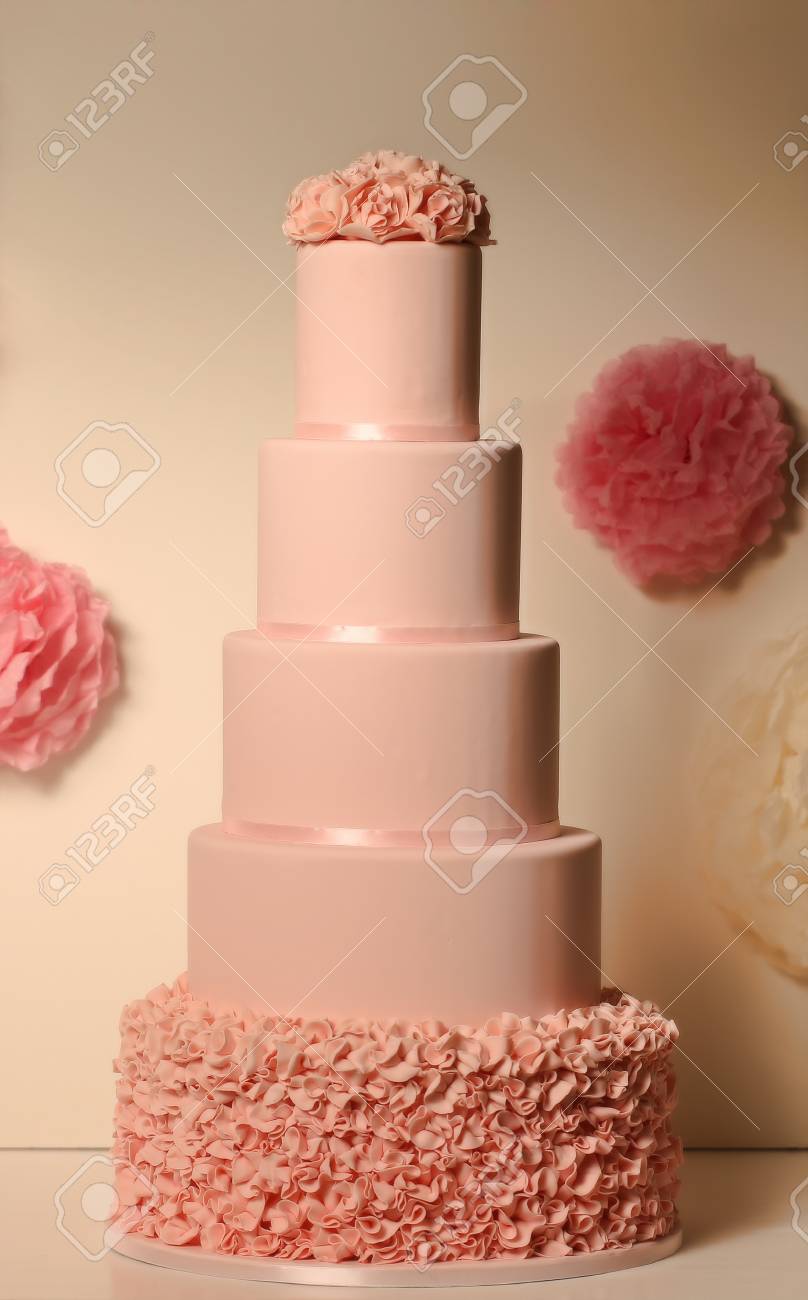 Gâteau De Mariage Rose