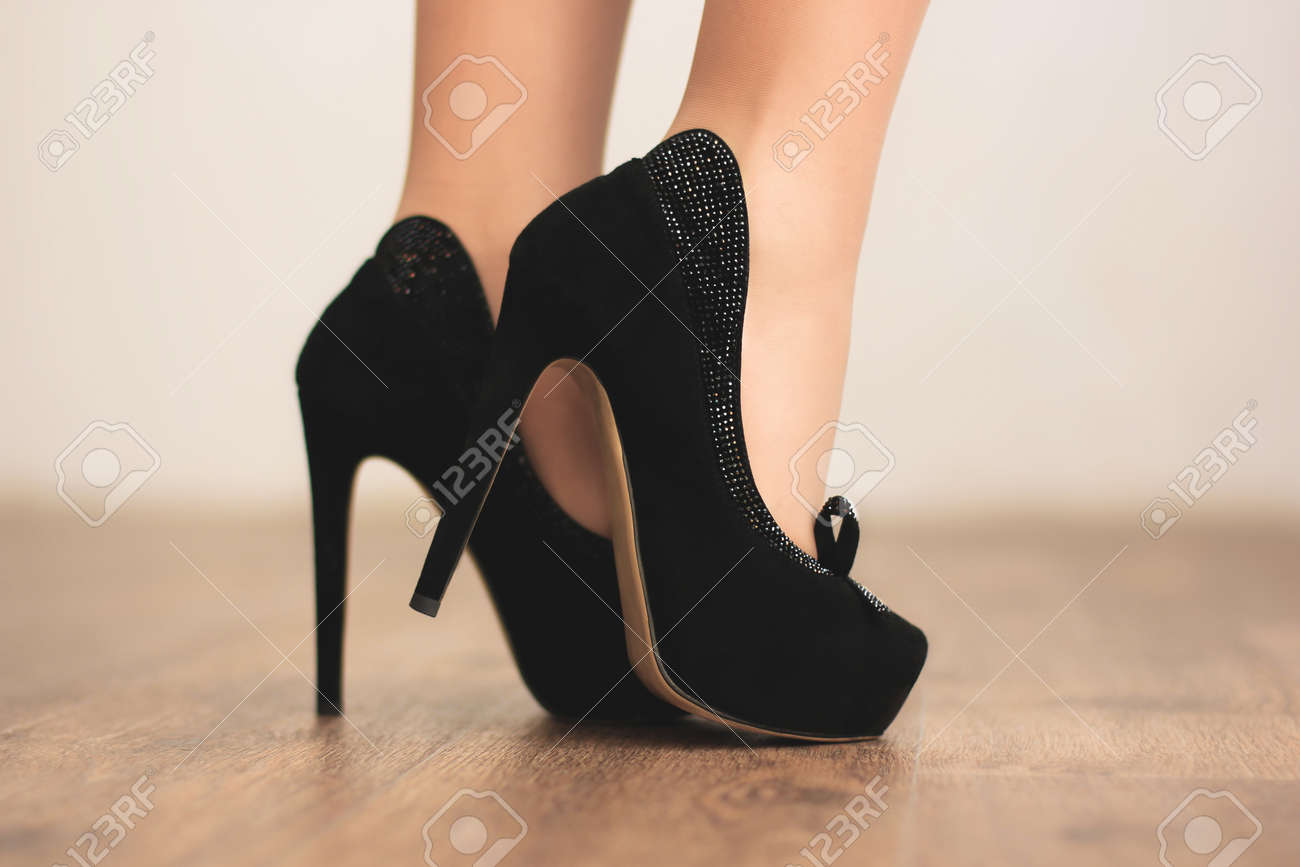 tacones negras mujer