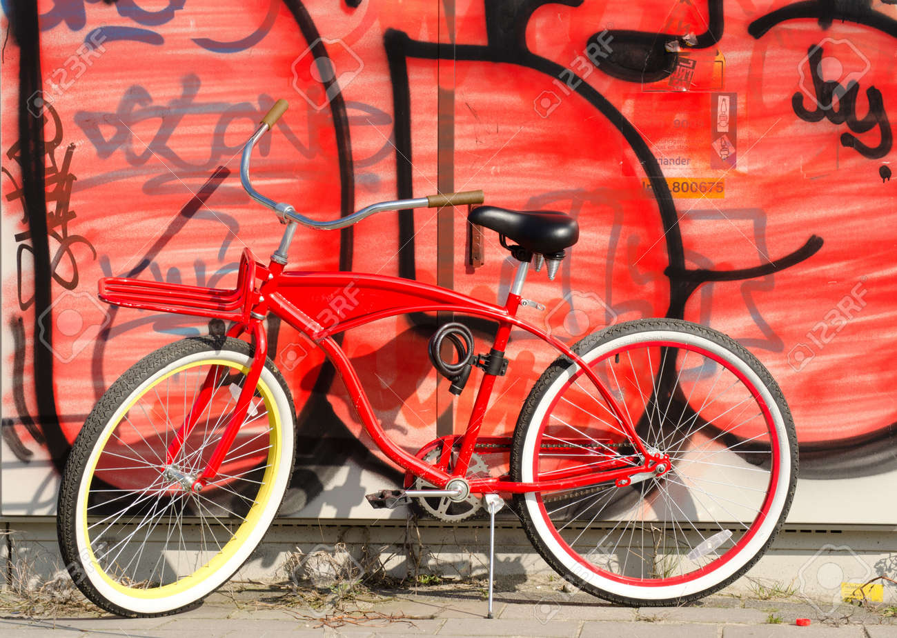 red beach cruiser