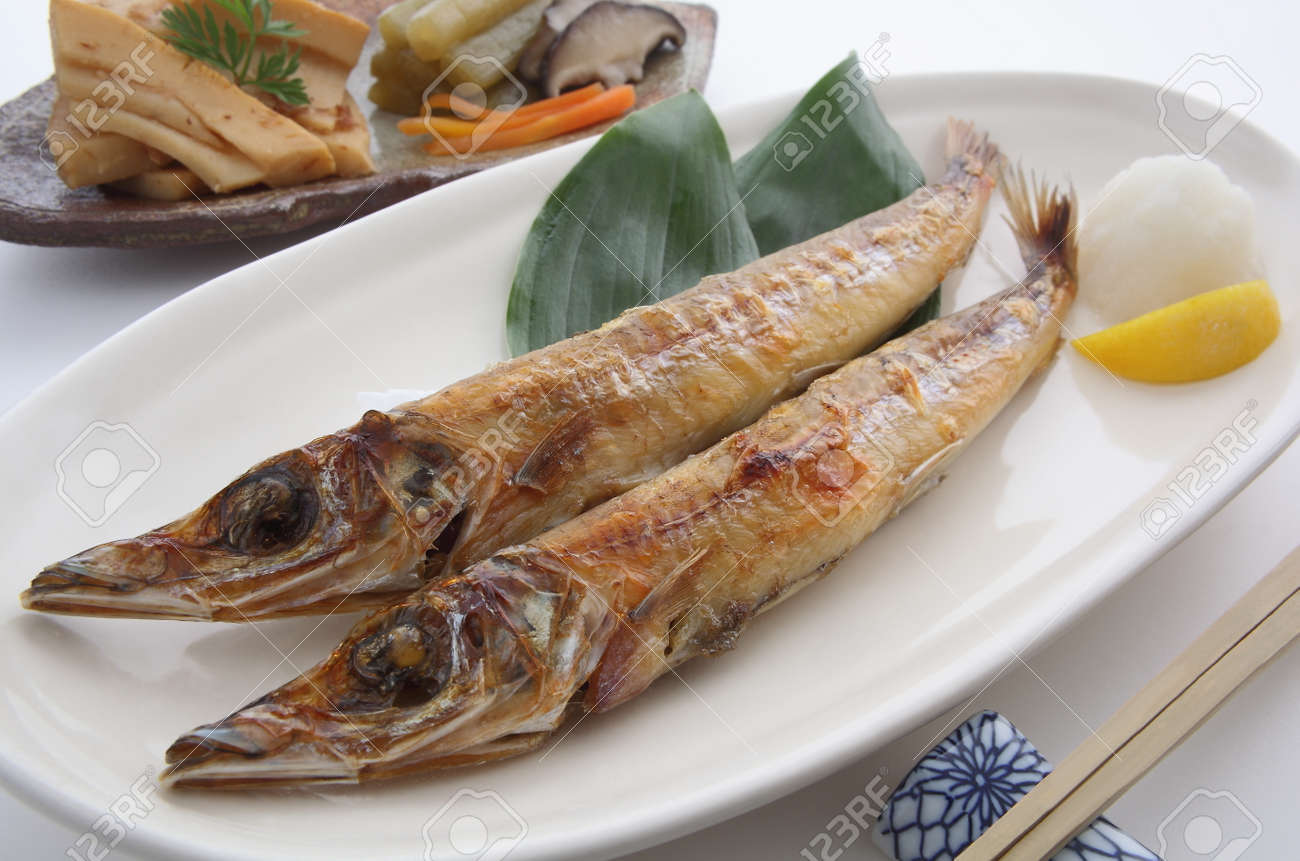 焼き干し日本の銀ホワイティング魚と野菜の煮物 の写真素材 画像素材 Image 焼き干し日本の銀ホワイティング魚と野菜の煮物 の写真素材 画像素材 Image