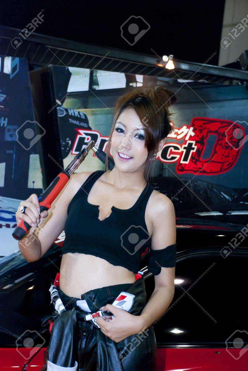 バンコク タイの 3 月 29 日 かわいい女の子のタイ国際モーター博覧会 09 09 年 3 月 29 日にタイのバンコクでのブース の写真素材 画像素材 Image