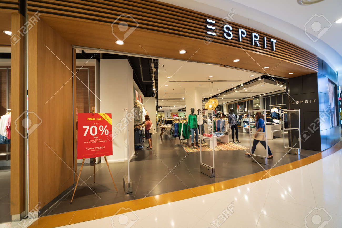 clarks sunway pyramid