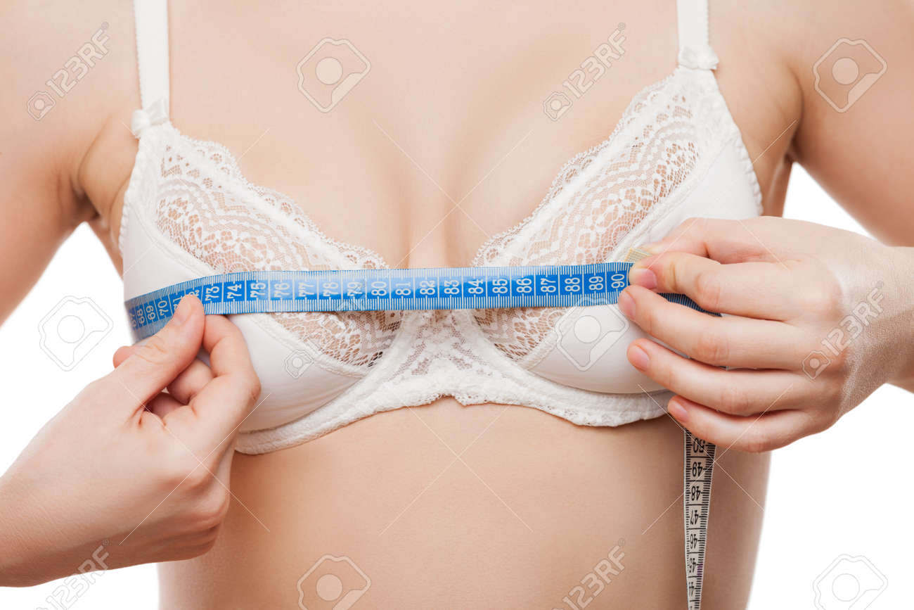 若い美しさを持つ女性胸成長のサイズ白い分離測定測定テープを手ブラを身に着けて体をスリムします の写真素材 画像素材 Image 若い美しさを持つ女性胸成長のサイズ白い分離測定測定テープを手ブラを身に着けて体をスリムします の写真素材 画像素材 Image