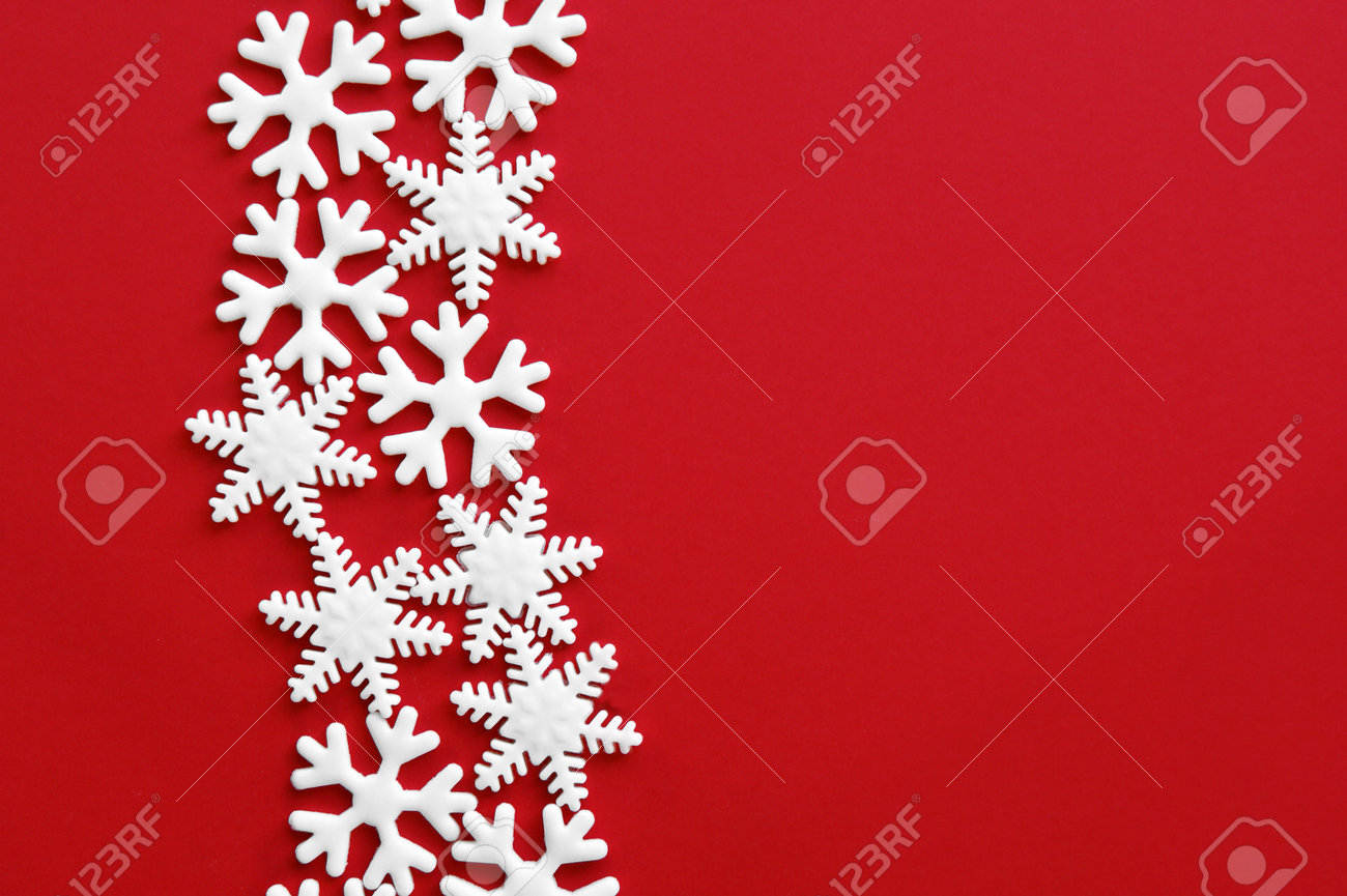 Christmas Background In Bright Wood Style, Modern, Simple And Elegant, With  A Border Of Baubles, Lights, Stars, Small Santa Hats And Snow Stock Photo,  Picture and Royalty Free Image. Image 117544857., image size:1300x865