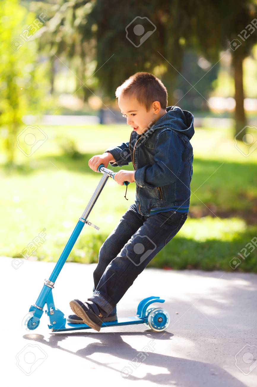 child kick scooter