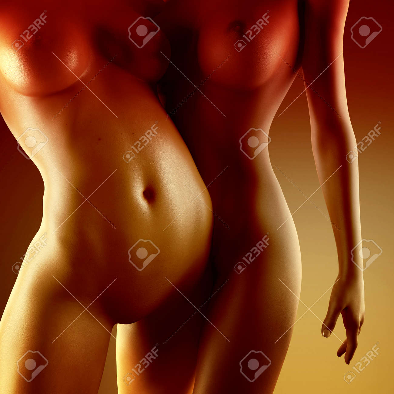 Dos Hermosas Mujeres Lesbianas Sexy Desnudas En Juego Los Juegos Previos  Erótica En Estudio Oscuro Fotos, retratos, imágenes y fotografía de archivo  libres de derecho. Image 49559642