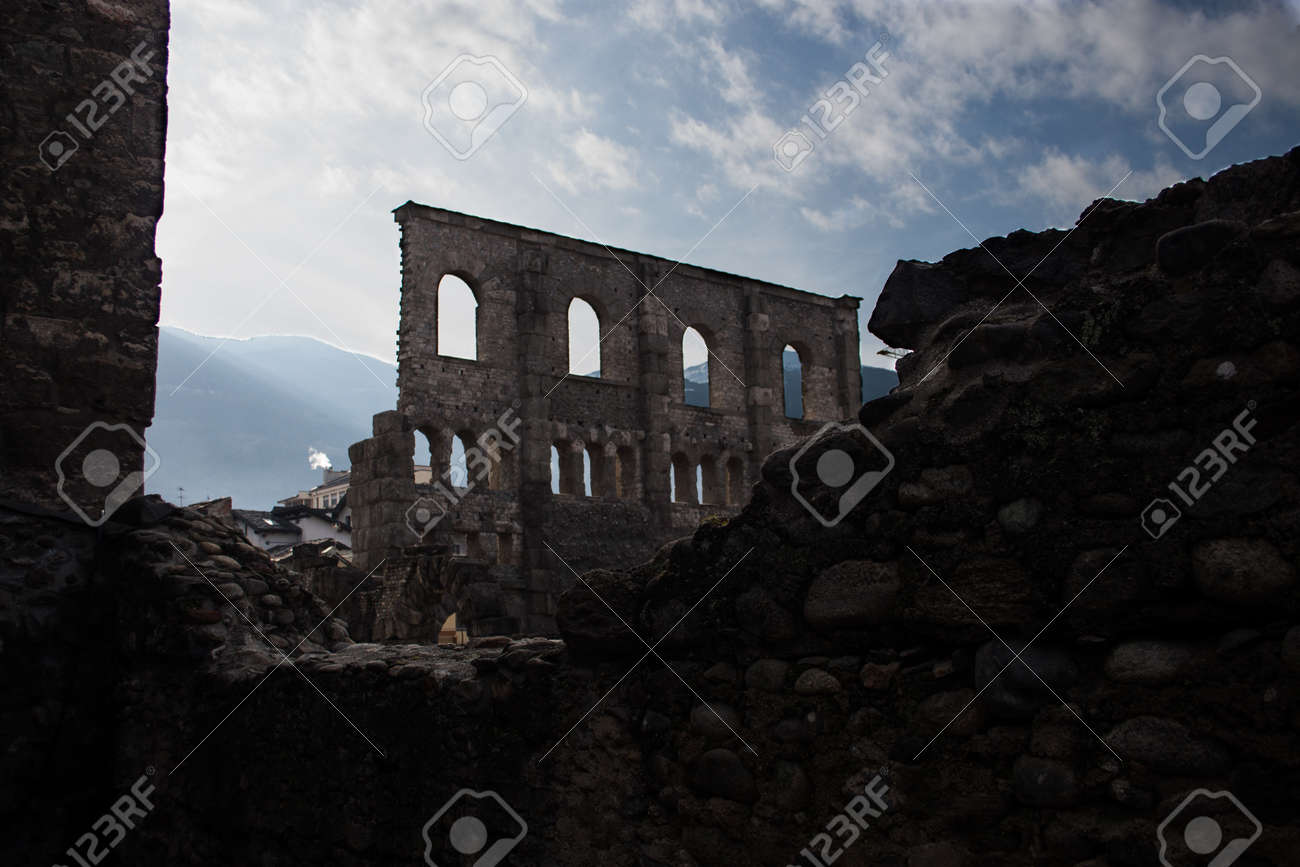 etiam-dictum-ipsum-a-felis