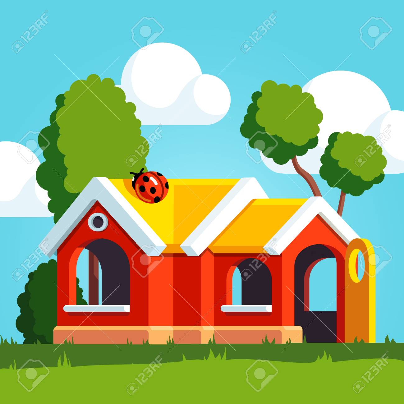 黄色の屋根 窓 学校や幼稚園の運動場外扉に立っていると赤いプラスチックのおもちゃ再生の家 公共の公園で子供のプレイハウス フラット ベクトル イラストの背景を持つ のイラスト素材 ベクタ Image