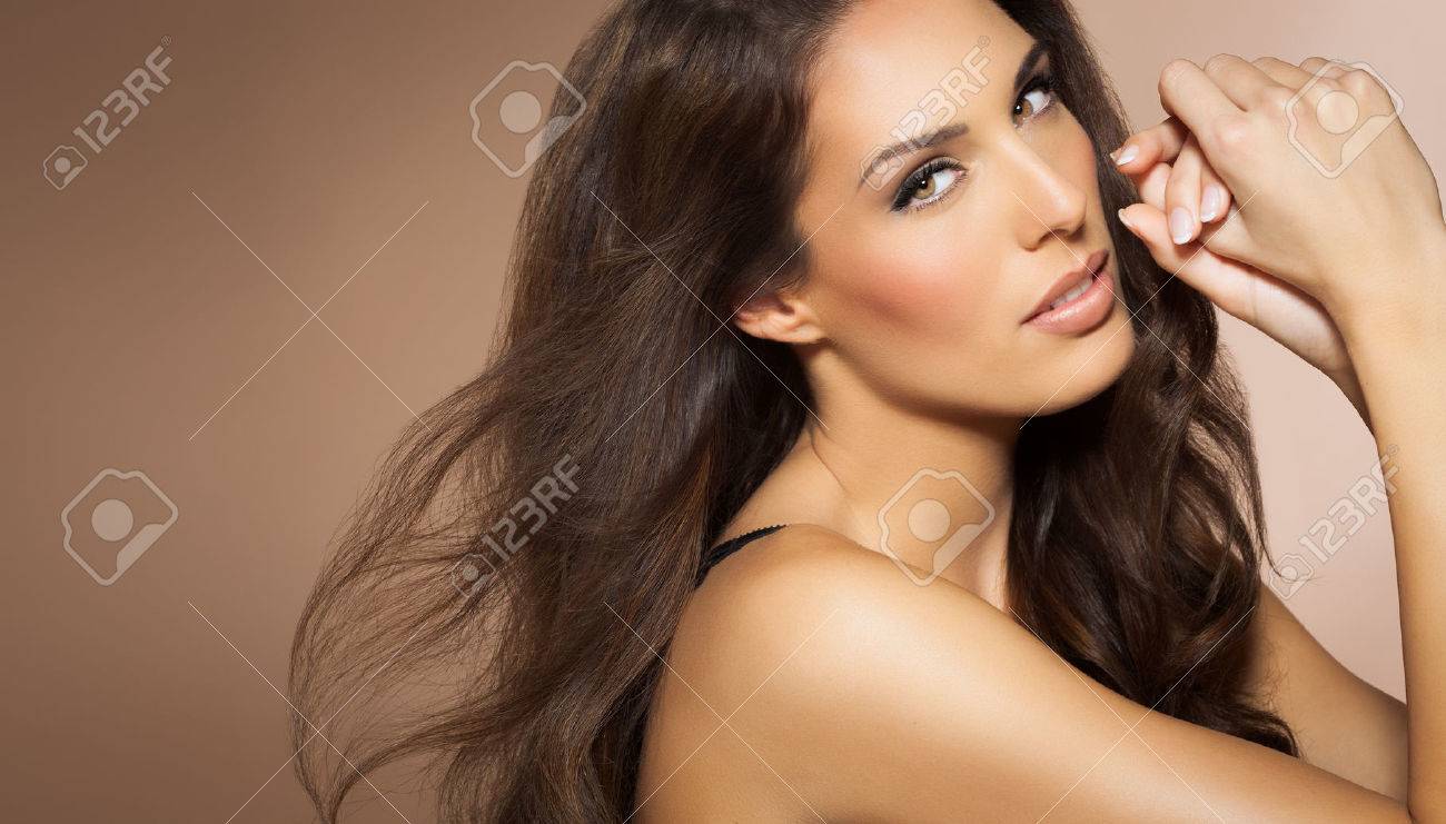 Latina Brunettes Latina Brunettes
