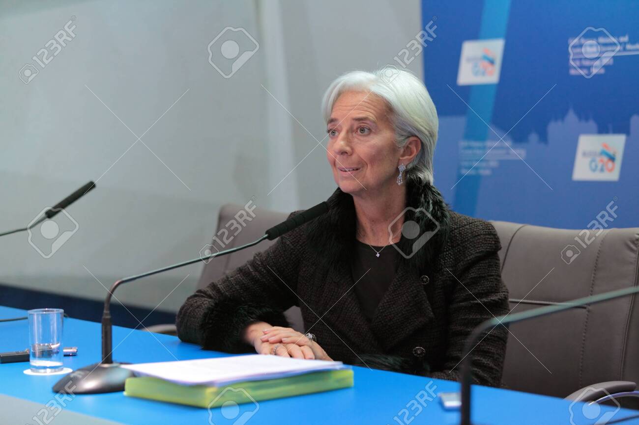 モスクワ, ロシア連邦 - 2 月 16 日: マドレーヌ オデット クリスティーヌラガルド、管理ディレクター (MD) 記者会見のモスクワ、ロシアで  2013 年 2 月 16 日に G20 首脳会談に専用で国際通貨基金 (IMF)の写真素材・画像素材 Image 30053641