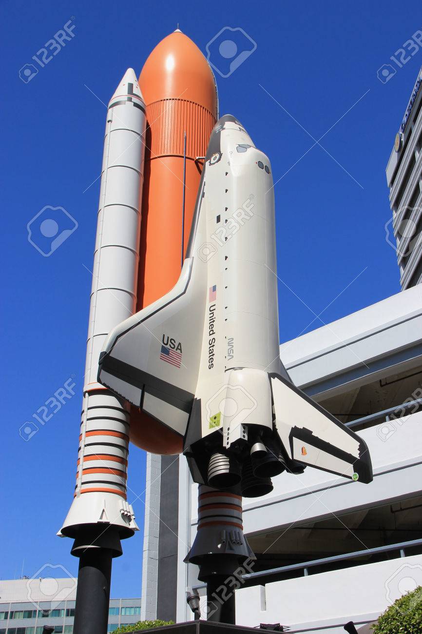 ロサンゼルス カリフォルニア アメリカ合衆国 15 年 8 月 16 日 Nasa のロケットの像と大佐の鬼塚 最初日本のアメリカの宇宙飛行士 アメリカの宇宙計画に参加するように選択 ダウンタウン ロサンゼルス カリフォルニアで少し東京の歴史的な地区に位置しています ロサンゼルス カリフォルニア アメリカ合衆国 15 年 8 月 16 日 Nasa のロケットの像と大佐の鬼塚 最初日本のアメリカの宇宙飛行士 アメリカの宇宙計画に参加するように選択 ダウンタウン ロサンゼルス カリフォルニアで少し東京の歴史的な地区に位置しています