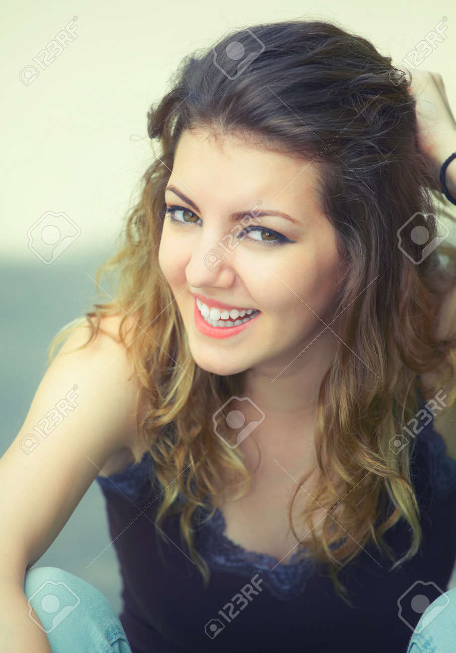 what to buy a 20 year old girl