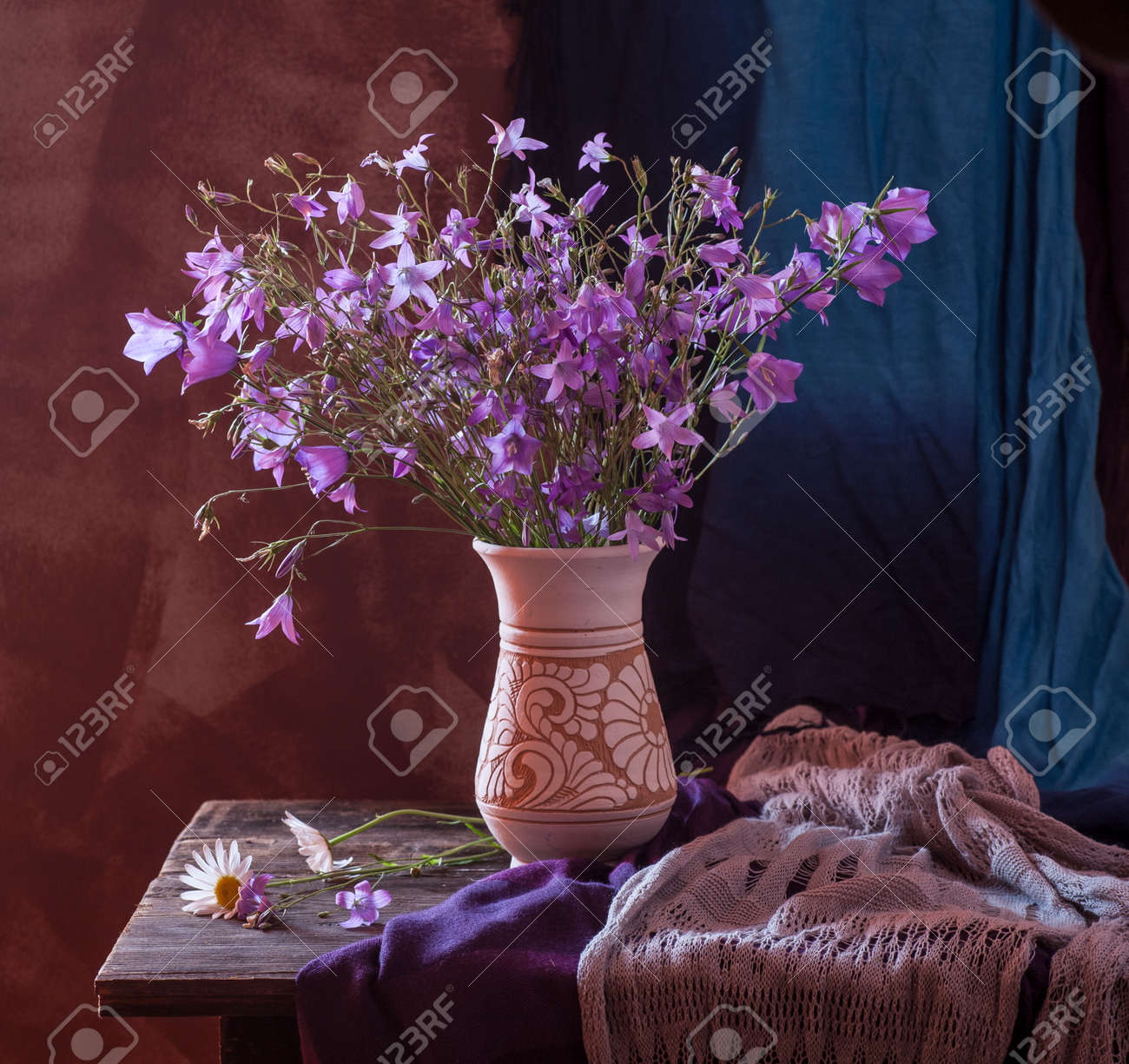 Magnifique Bouquet De Fleurs Des Champs Lumineux