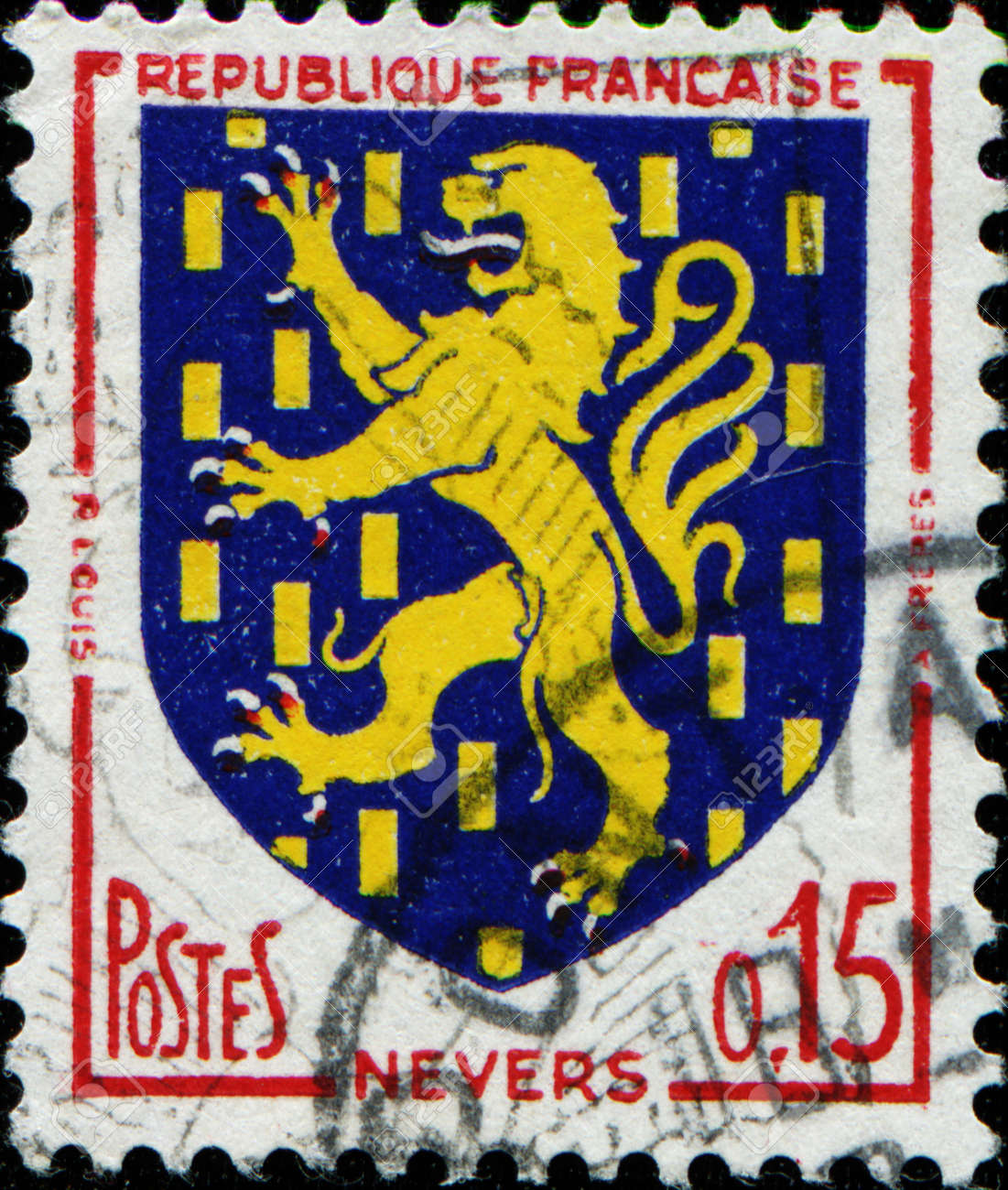 France Circa 1960 Un Timbre Imprime En France Montre Les Armoiries De Nevers La Capitale Administrative De La Nievre Dans La Region Bourgogne Dans Le Centre De La France Circa