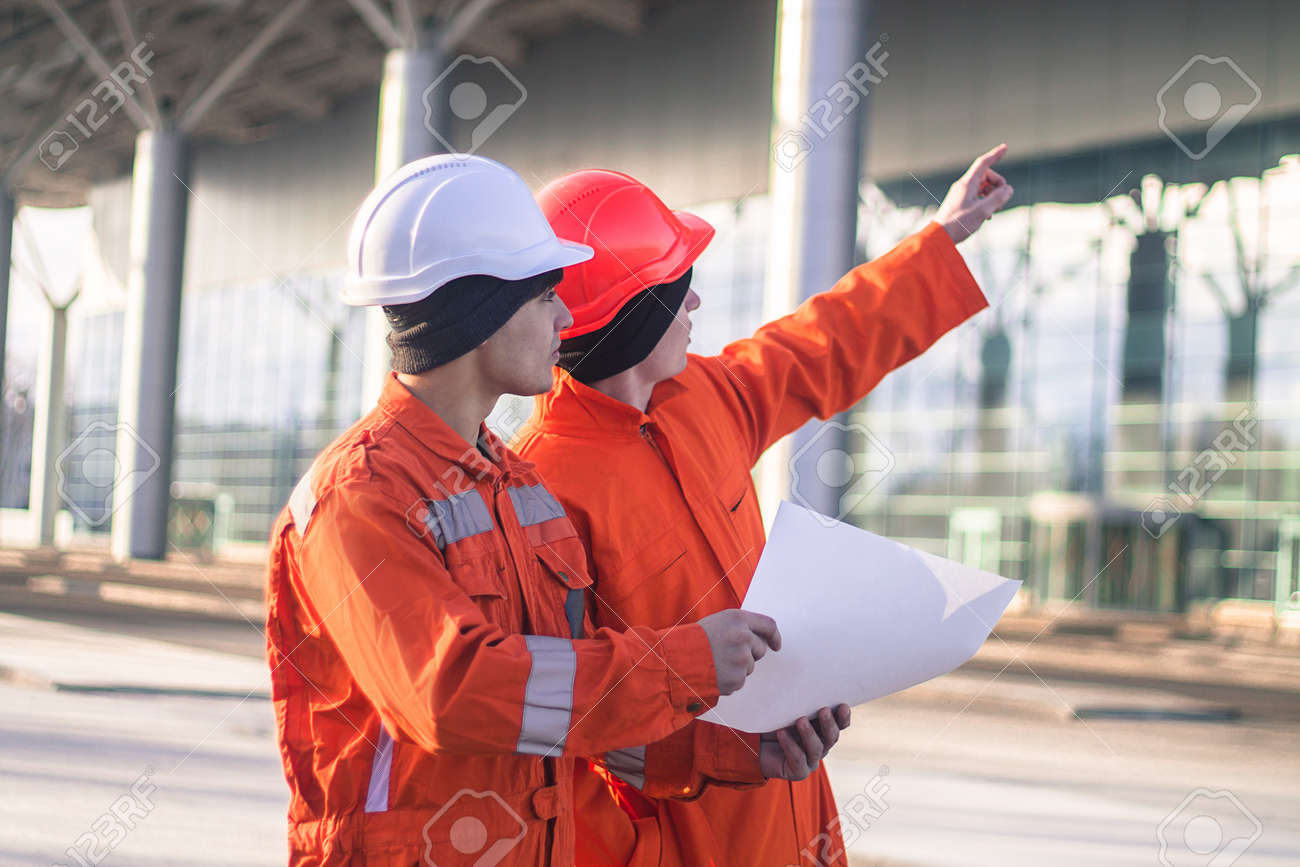 salopette construction