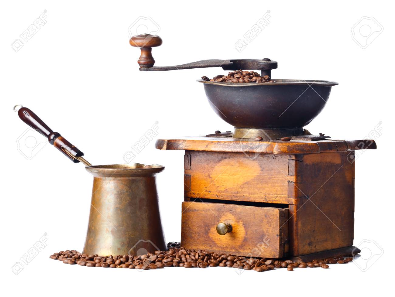 古いコーヒー グラインダー 白い背景で隔離のコーヒー豆の焙煎 の写真素材 画像素材 Image 古いコーヒー グラインダー 白い背景で隔離のコーヒー豆の焙煎 の写真素材 画像素材 Image