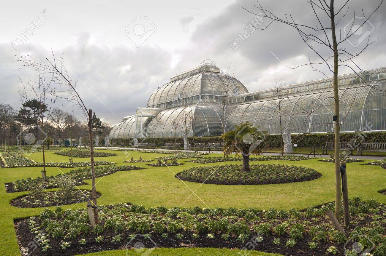 キュー ガーデン ロンドン 王立植物園 キュー キュー ガーデンと呼ばれる通常は 121 ヘクタールの庭園とリッチモンドと Kew 南西ロンドンで イングランドとの間の植物の温室 の写真素材 画像素材 Image キュー ガーデン ロンドン 王立植物園 キュー キュー ガーデンと呼ばれる通常は 121 ヘクタールの庭園とリッチモンドと Kew 南西ロンドンで イングランドとの間の植物の温室 の写真素材 画像素材 Image
