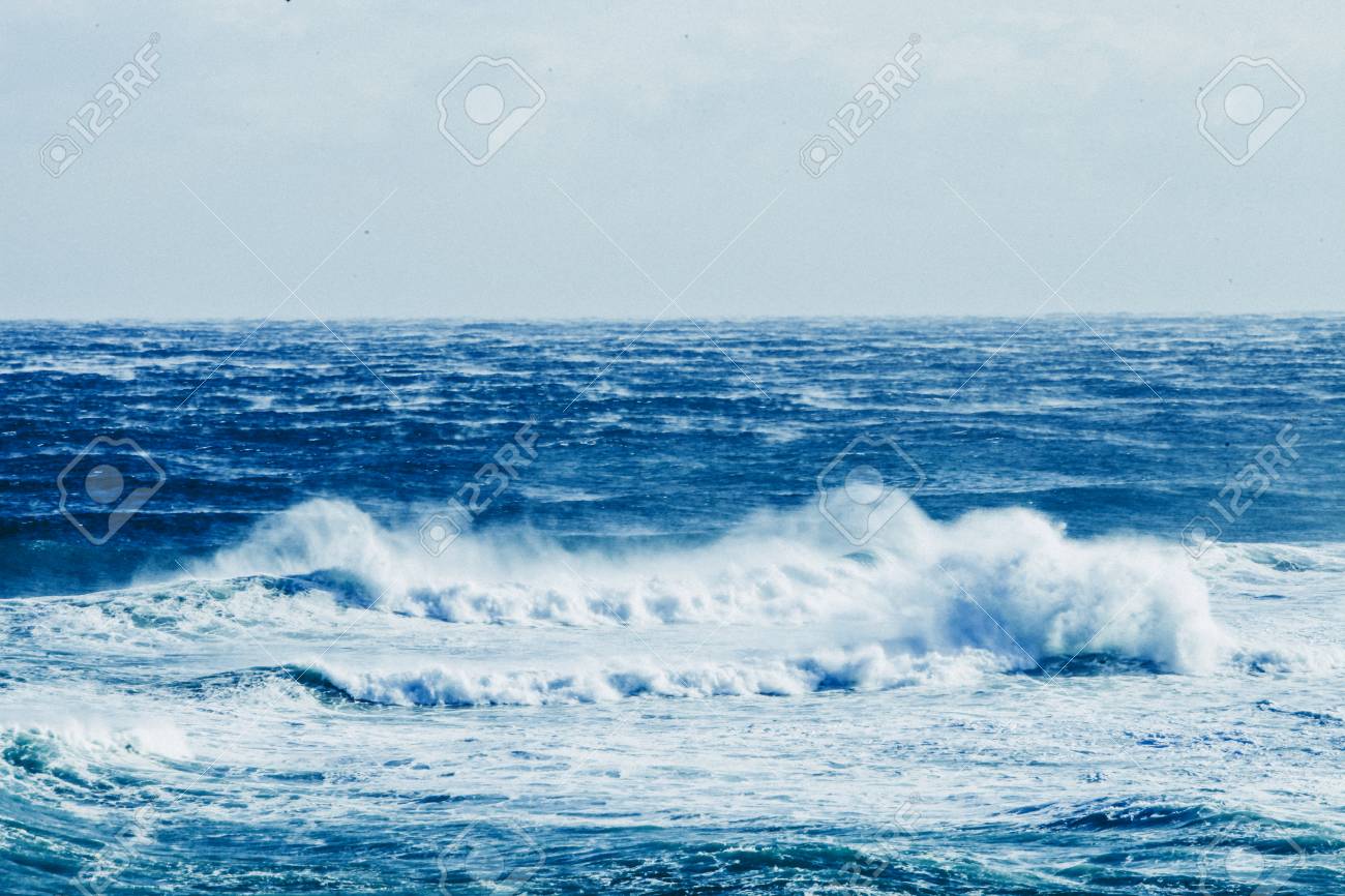 荒波 の写真素材 画像素材 Image